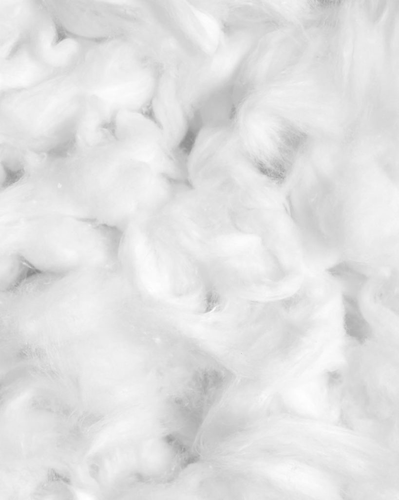 Fibre de coton blanchie par traitements chimiques